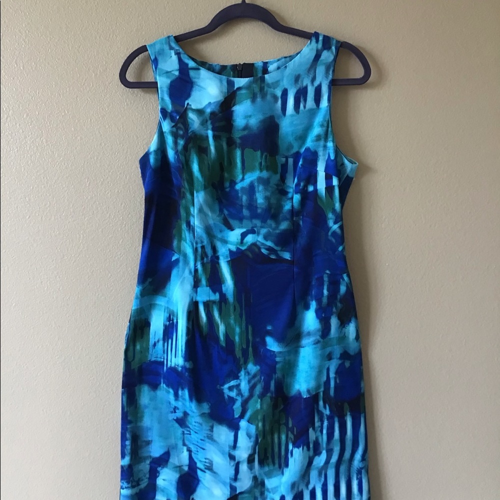 Sleeveless dress